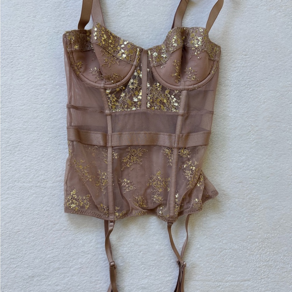 NWT Victoria's Secret Tan Lace Bra corset